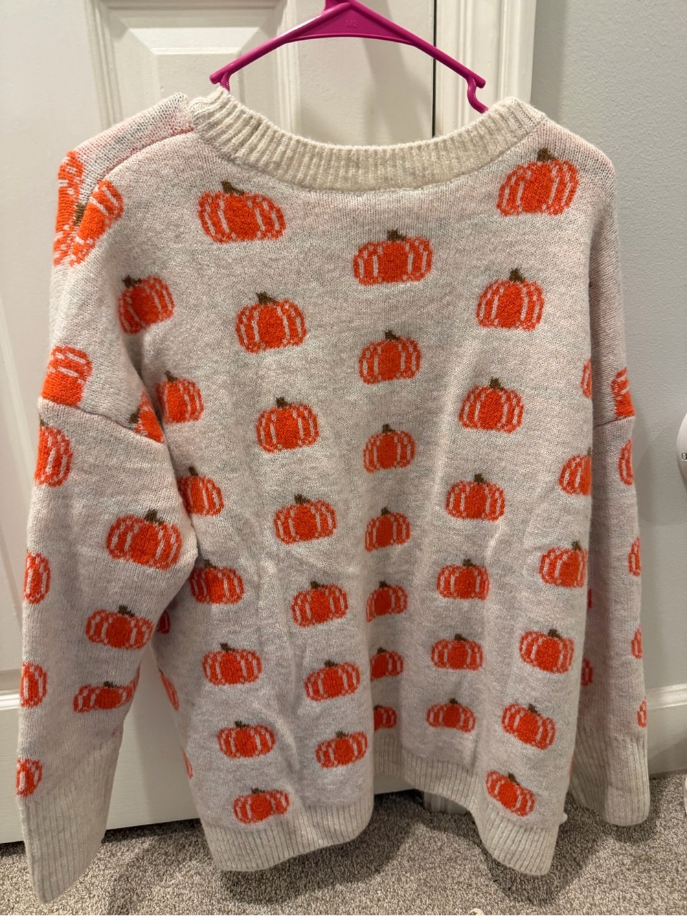 🍂 Vince Camuto Pumpkin Print Sweater
Women’s Medium (M) - Picture 3 of 3